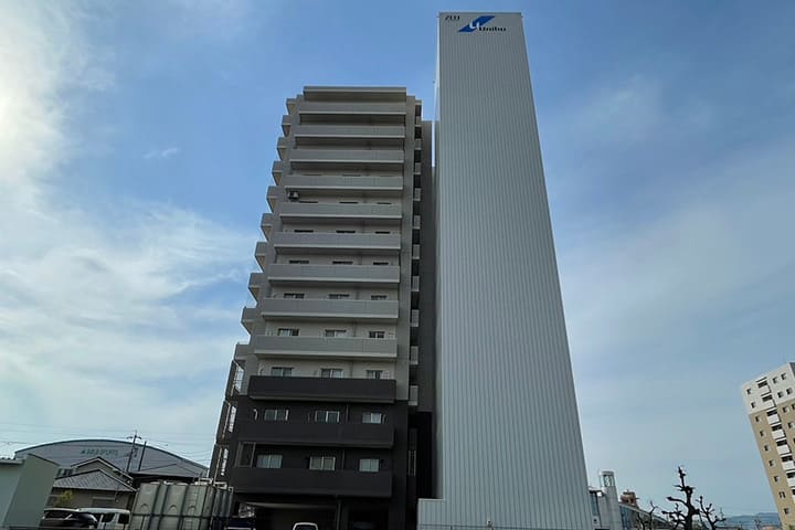 愛知県豊川市の分譲マンション大規模修繕後の東面外観